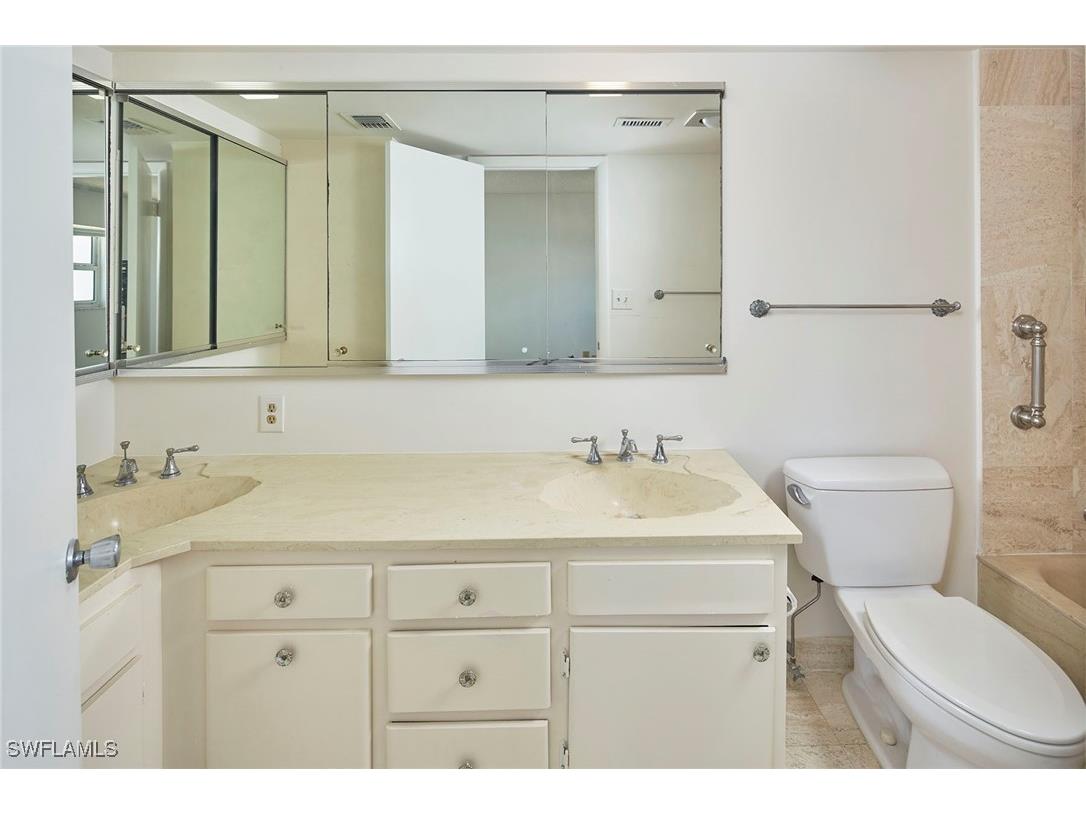 1919 Gulf Shore Boulevard N #804 Naples FL 34102 225077049 image14