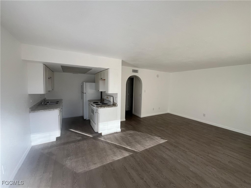 1919 Lillie Street #H Fort Myers FL 33916 2025025861 image2