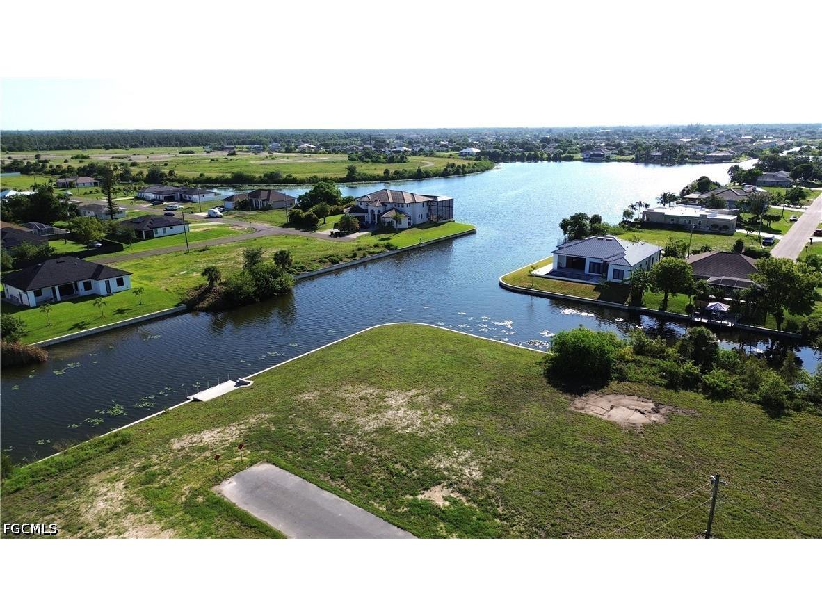 1919 NE 10th Avenue Cape Coral FL 33909 2026029423 image2