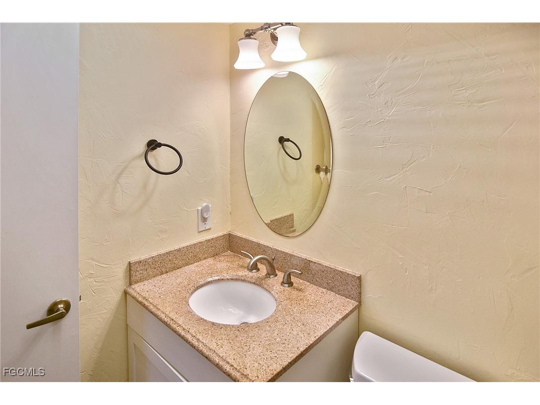 1919 Olde Middle Gulf Drive #106 Sanibel FL 33957 2025020029 image16