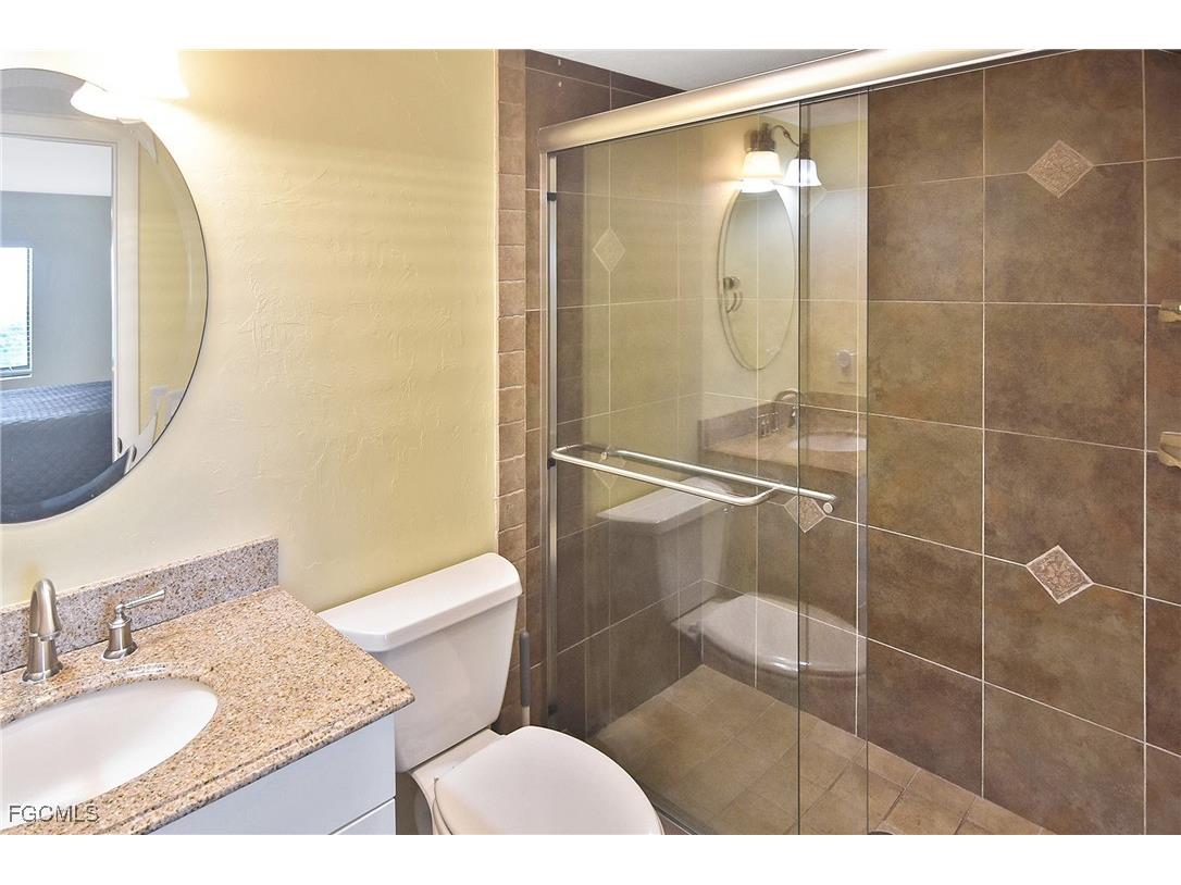 1919 Olde Middle Gulf Drive #106 Sanibel FL 33957 2025020029 image22