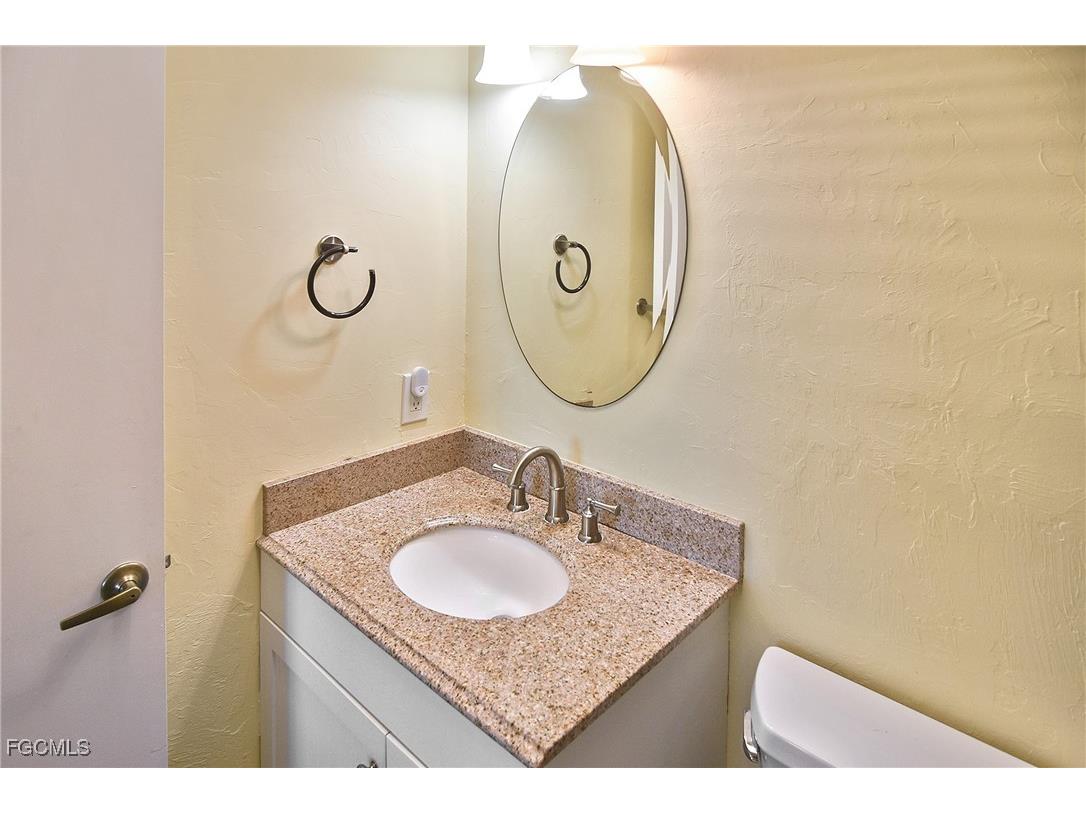 1919 Olde Middle Gulf Drive #106 Sanibel FL 33957 2025020029 image23