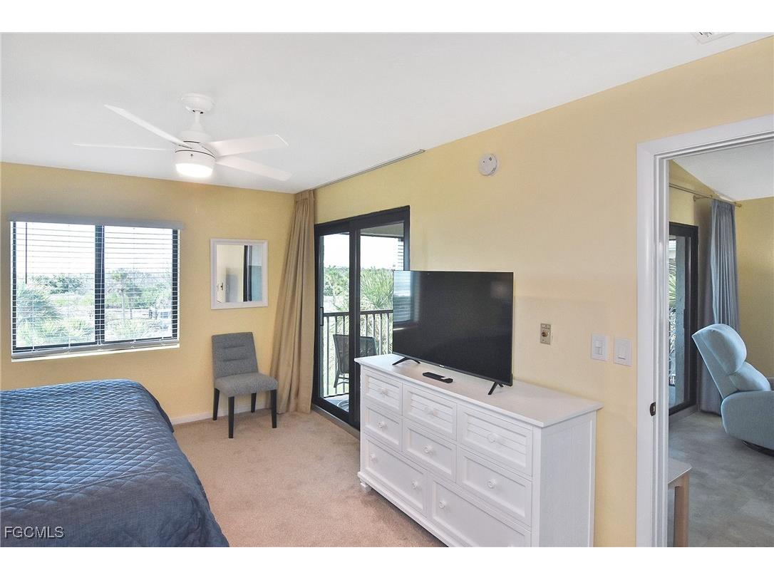 1919 Olde Middle Gulf Drive #106 Sanibel FL 33957 2025020029 image24