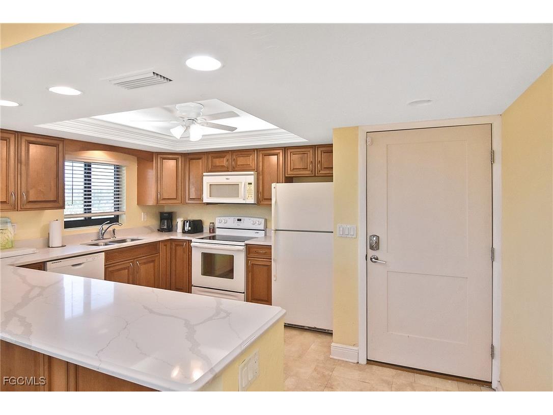 1919 Olde Middle Gulf Drive #106 Sanibel FL 33957 2025020029 image26