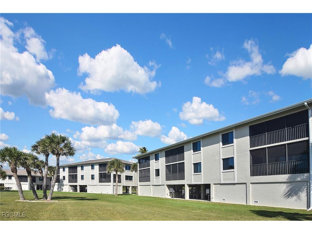 1919 Olde Middle Gulf Drive #106 Sanibel FL 33957 2025020029 image33