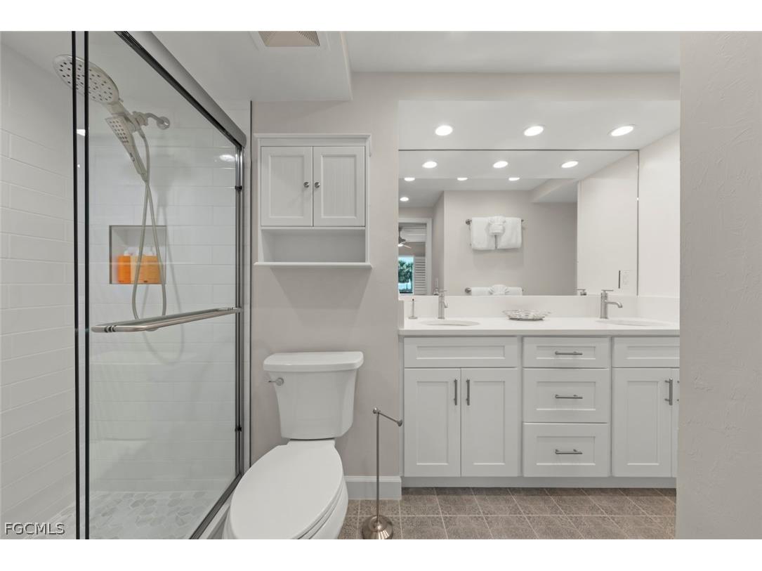 1919 Olde Middle Gulf Drive #401 Sanibel FL 33957 2026010333 image22