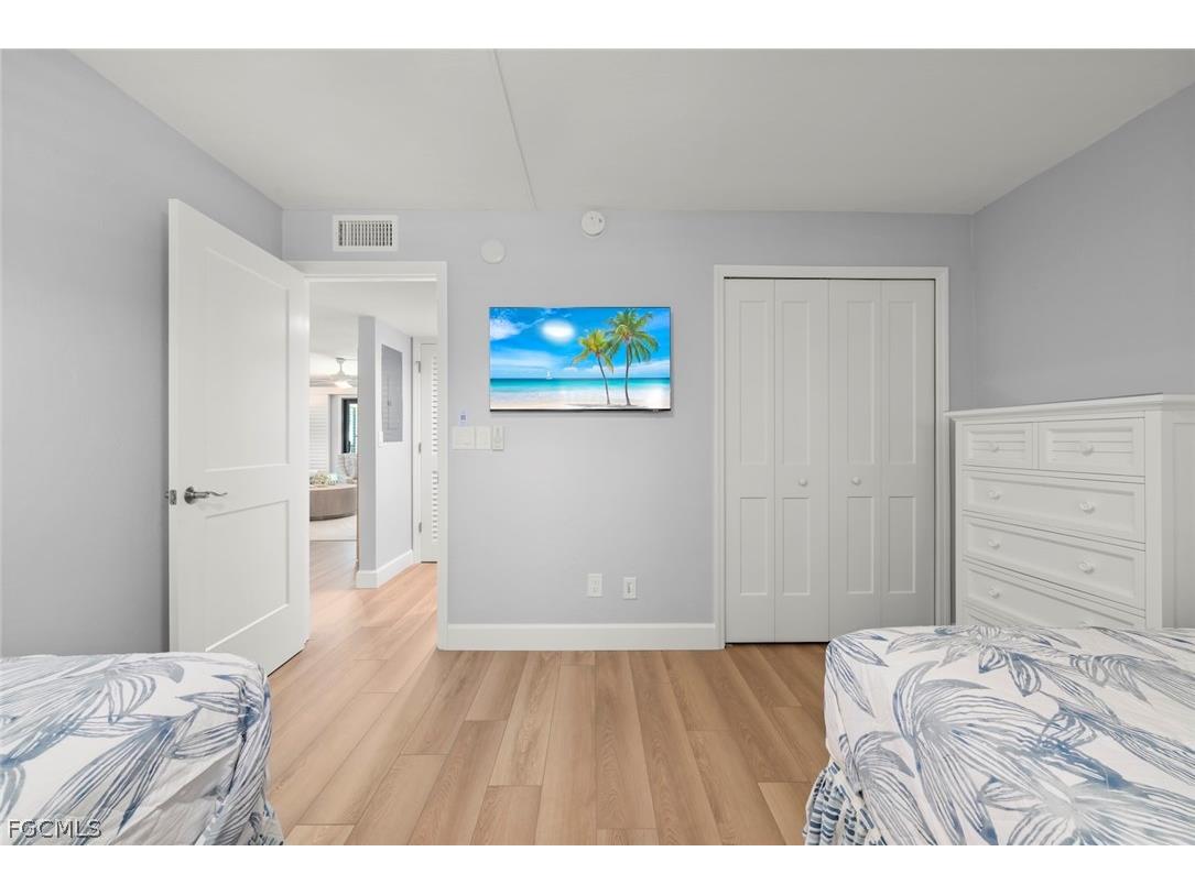 1919 Olde Middle Gulf Drive #401 Sanibel FL 33957 2026010333 image26