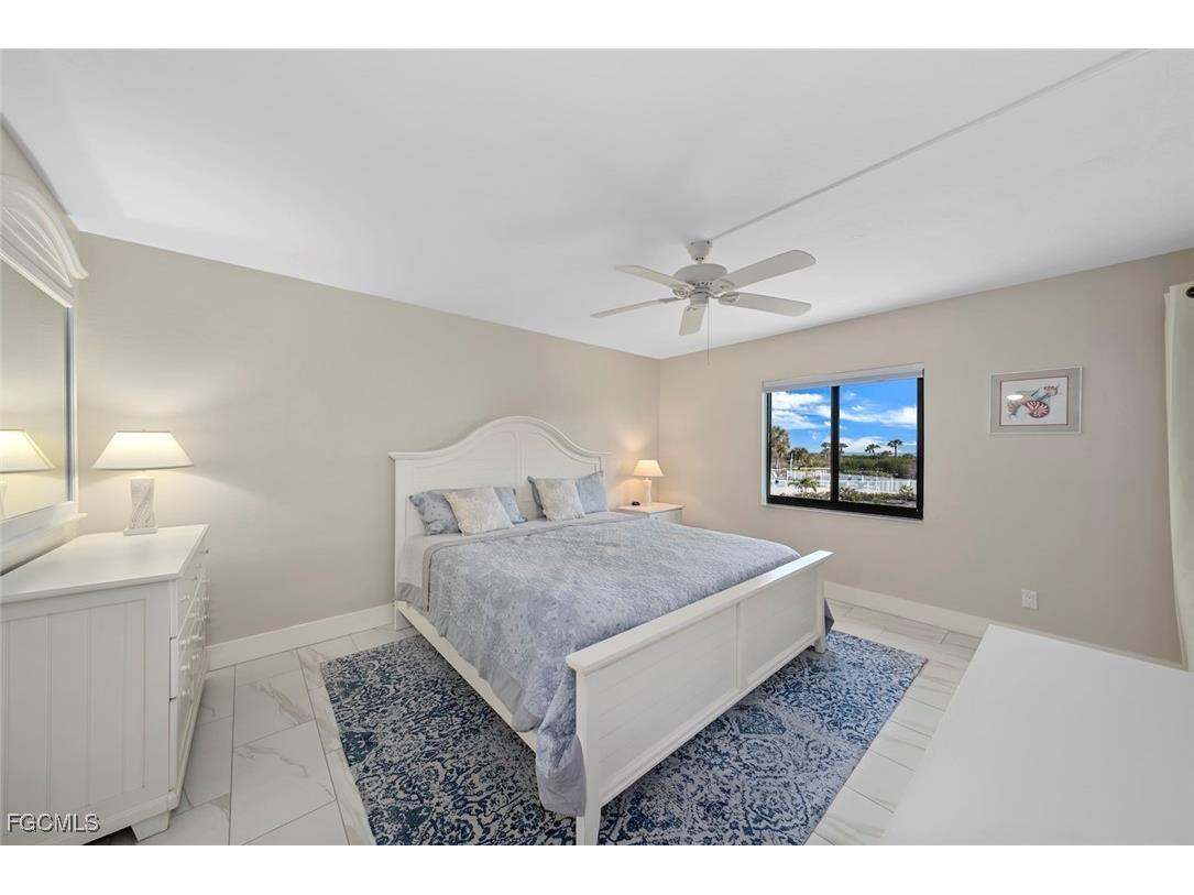 1919 Olde Middle Gulf Drive #502 Sanibel FL 33957 2025010223 image7