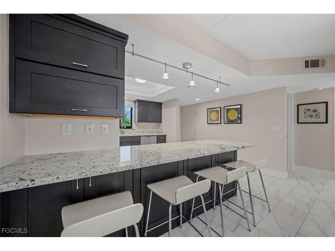 1919 Olde Middle Gulf Drive #502 Sanibel FL 33957 2025010223 image9