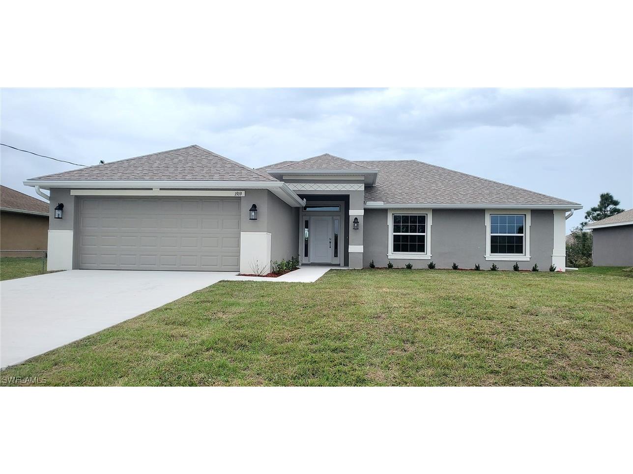1919 Richland Avenue Lehigh Acres FL 33972 223068031 image1