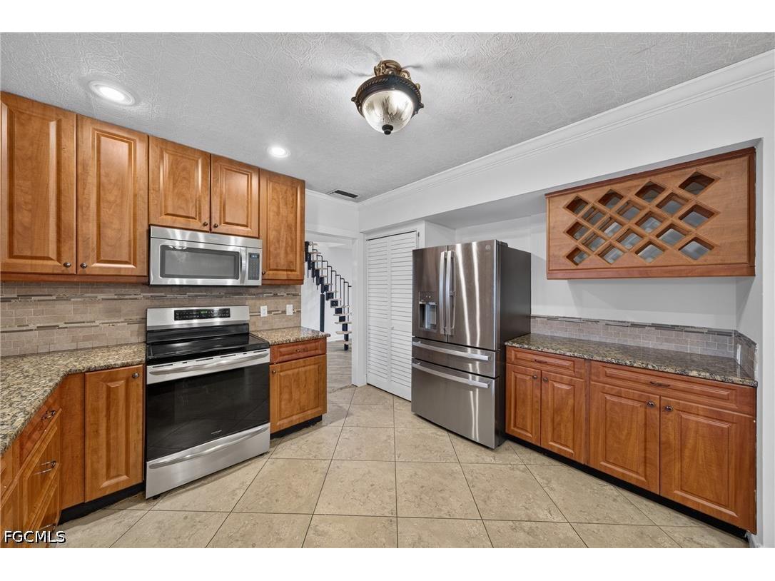 1919 SE 37th Terrace Cape Coral FL 33904 2026025726 image9