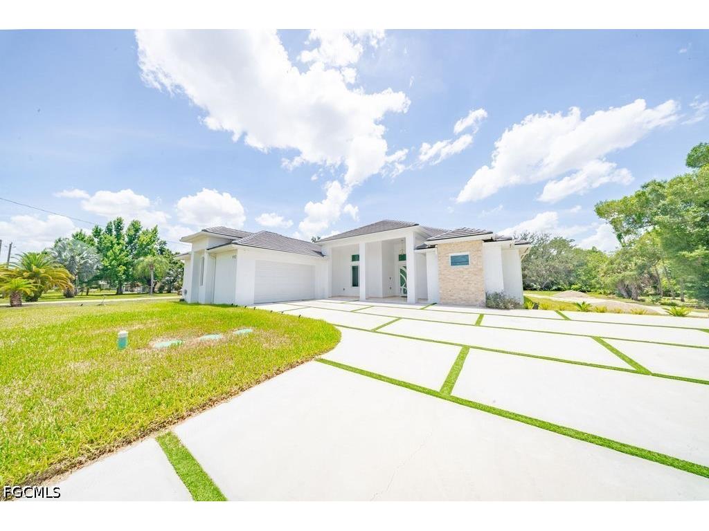 192 Herron Road North Fort Myers FL 33903 2026023871 image1