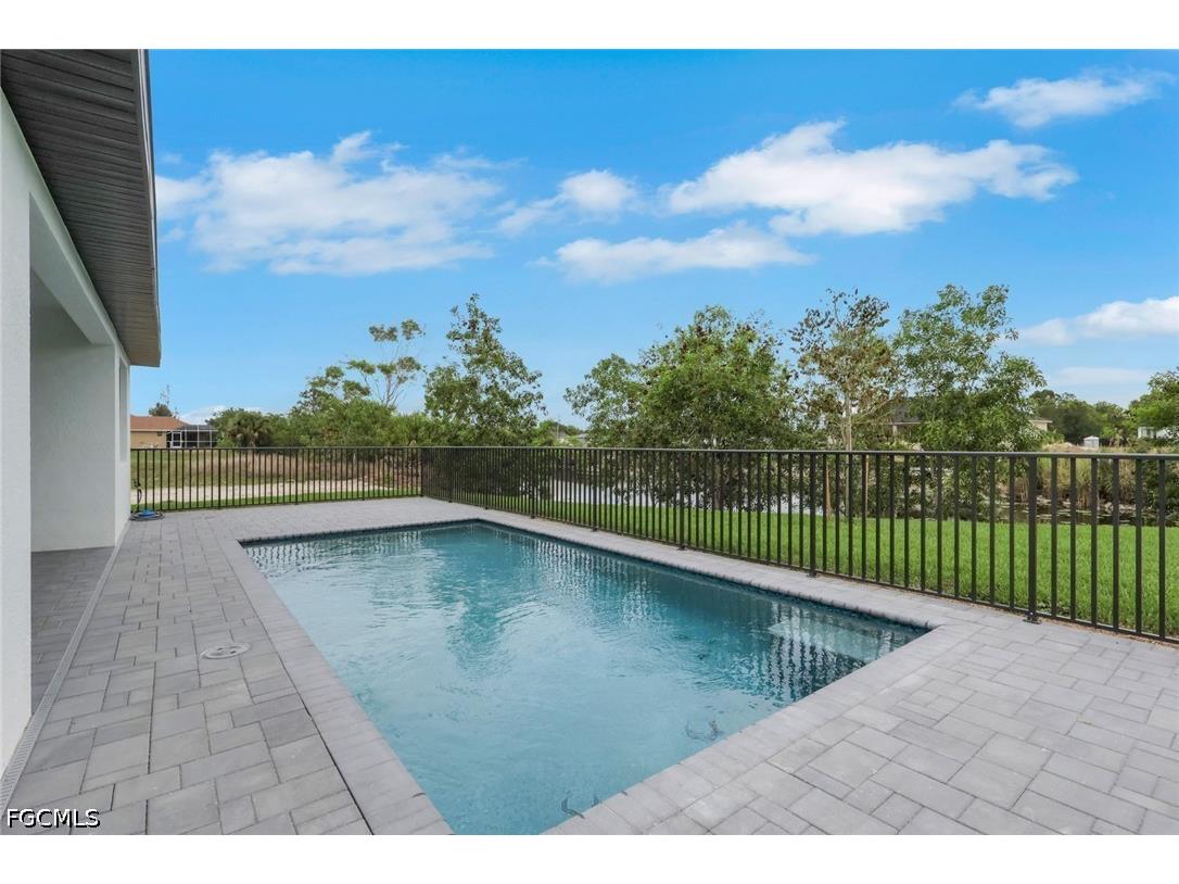 1920 NE 42nd Terrace Cape Coral FL 33909 2026024849 image21