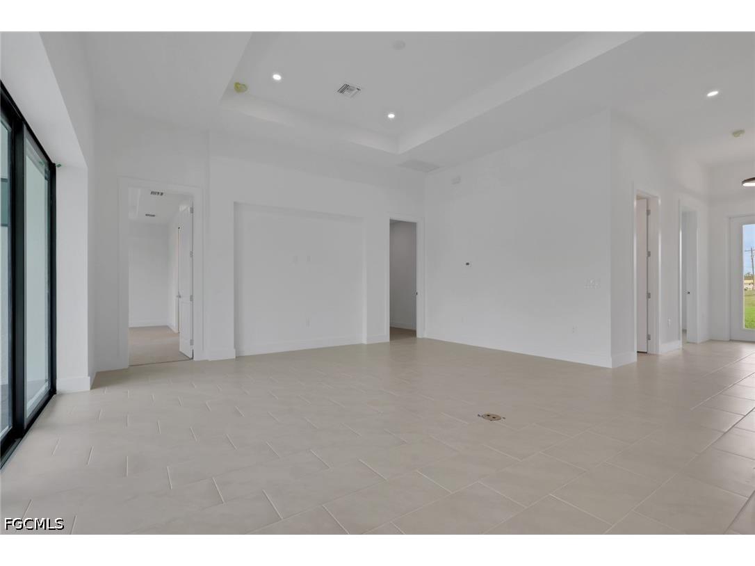1920 NE 42nd Terrace Cape Coral FL 33909 2026024849 image6