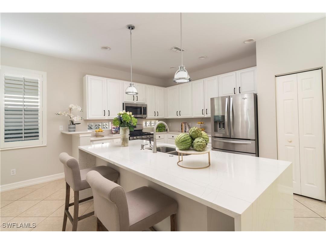 1920 Tarpon Bay Drive N #105 Naples FL 34119 225014437 image1