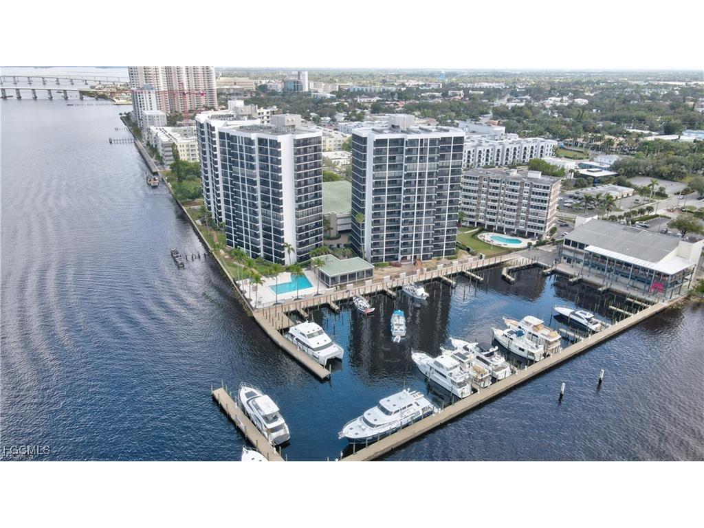 1920 Virginia Avenue #101 Fort Myers FL 33901 2025014893 image3