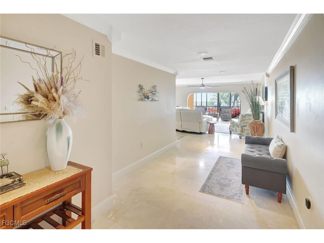 1920 Virginia Avenue #101 Fort Myers FL 33901 2025014893 image5