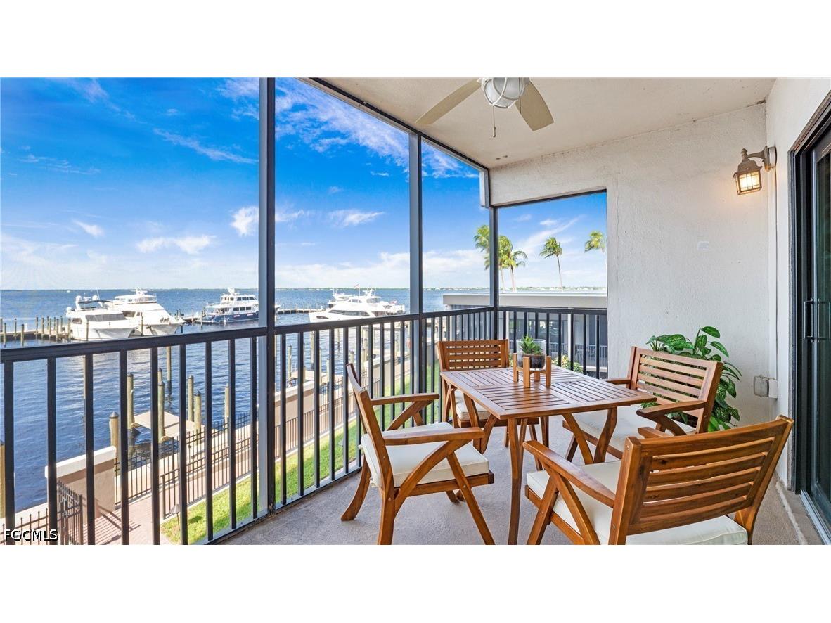 1920 Virginia Avenue #202 Fort Myers FL 33901 2026024395 image1