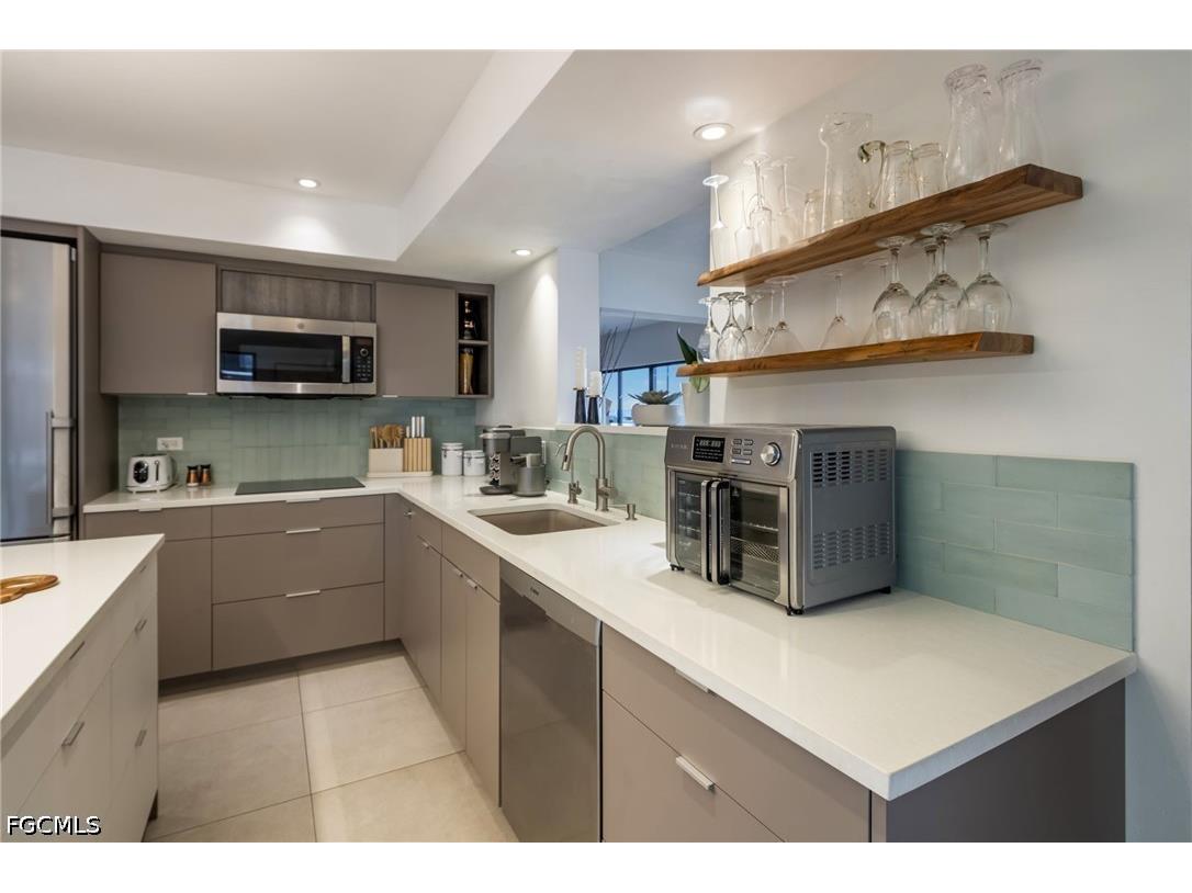 1920 Virginia Avenue #403 Fort Myers FL 33901 2026024569 image14