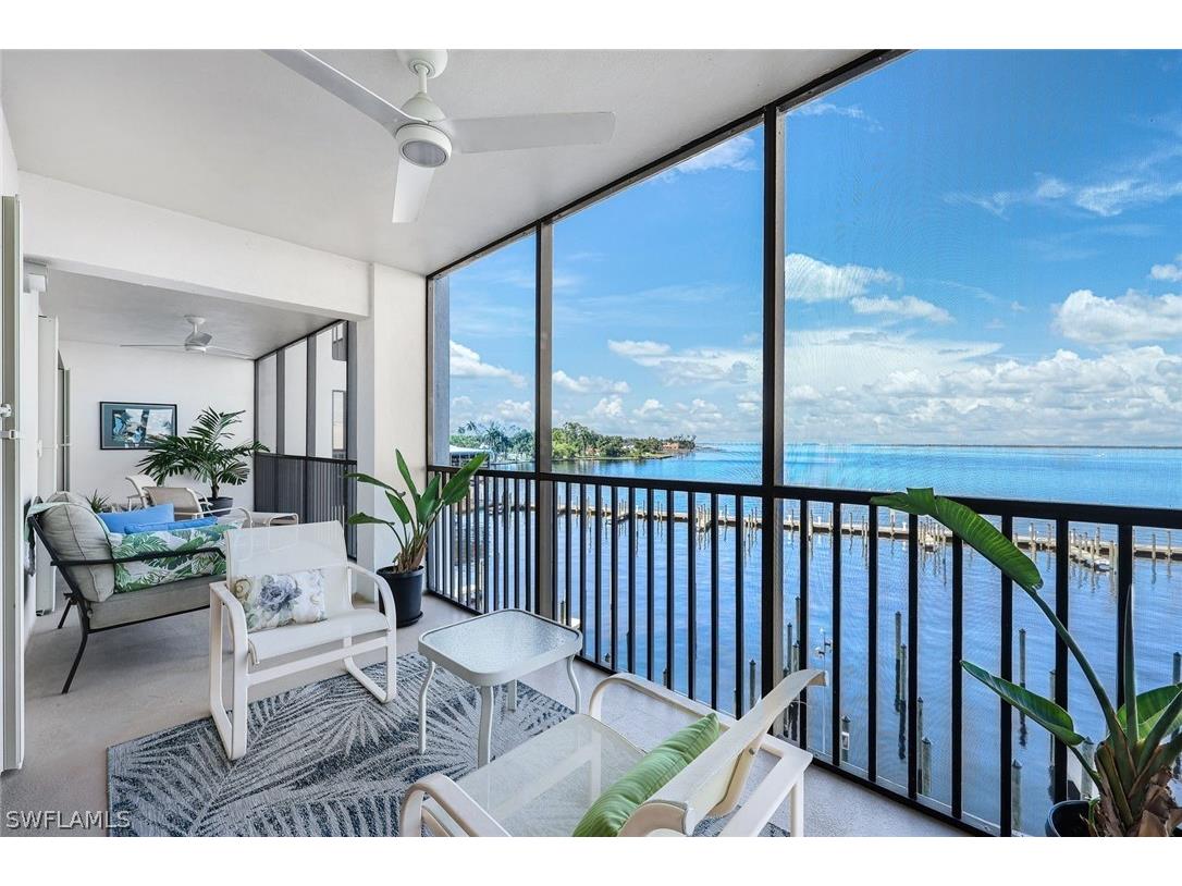 1920 Virginia Avenue #403 Fort Myers FL 33901 224050791 image1