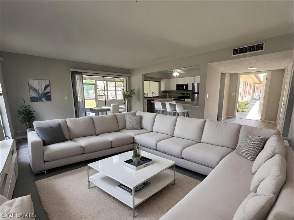 1920 W Lakeview Boulevard #1 North Fort Myers FL 33903 224047024 image1