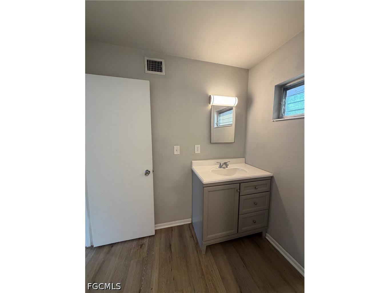 1920 W Lakeview Boulevard #4 North Fort Myers FL 33903 2026016578 image10