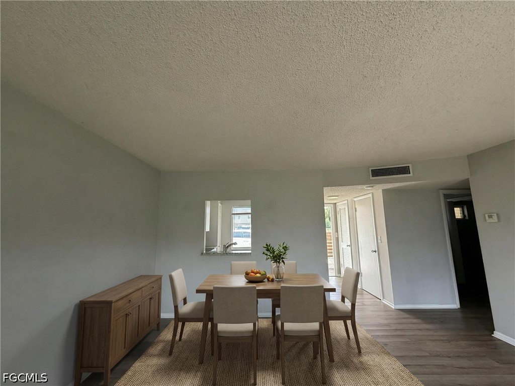 1920 W Lakeview Boulevard #4 North Fort Myers FL 33903 2026016578 image2
