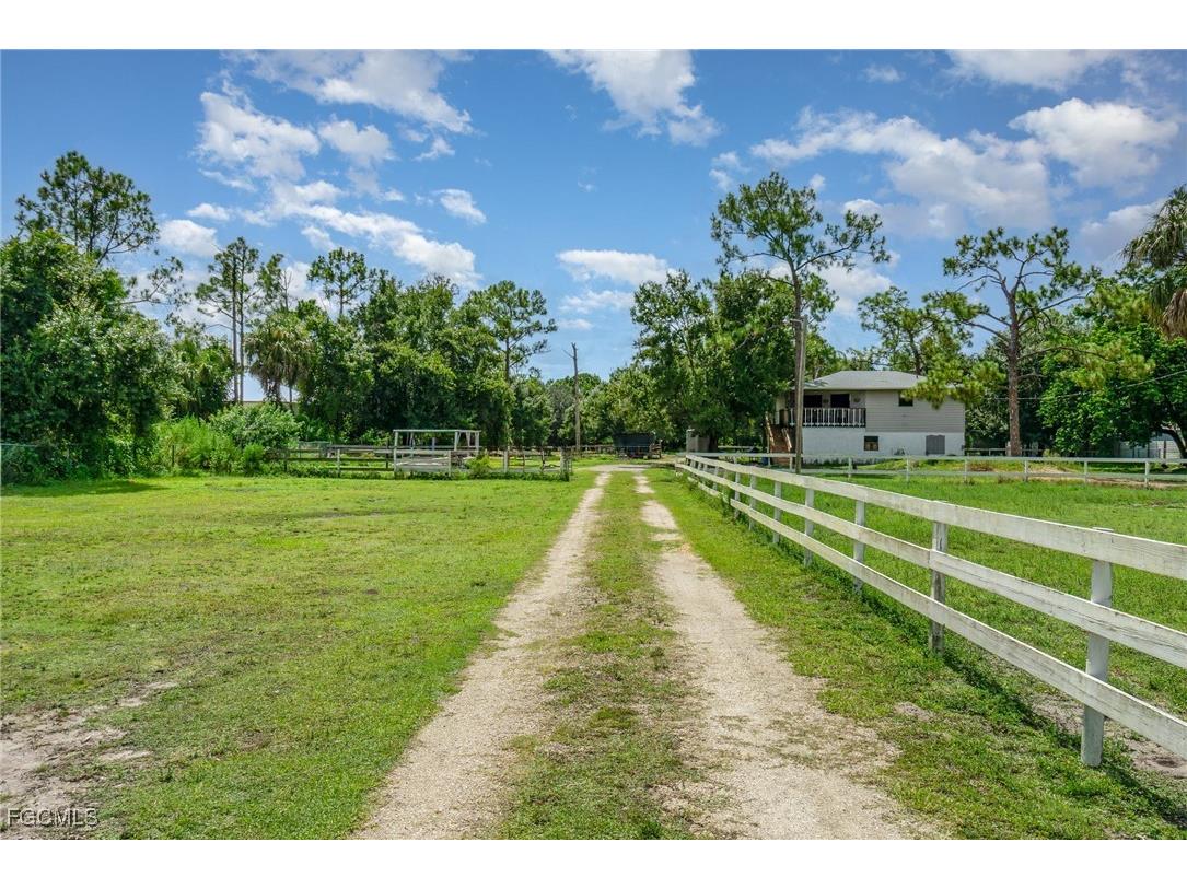 19201 Matt Road North Fort Myers FL 33917 2025006101 image2