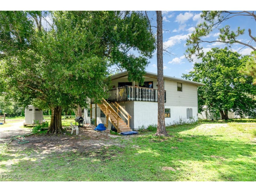 19201 Matt Road North Fort Myers FL 33917 2025006101 image3