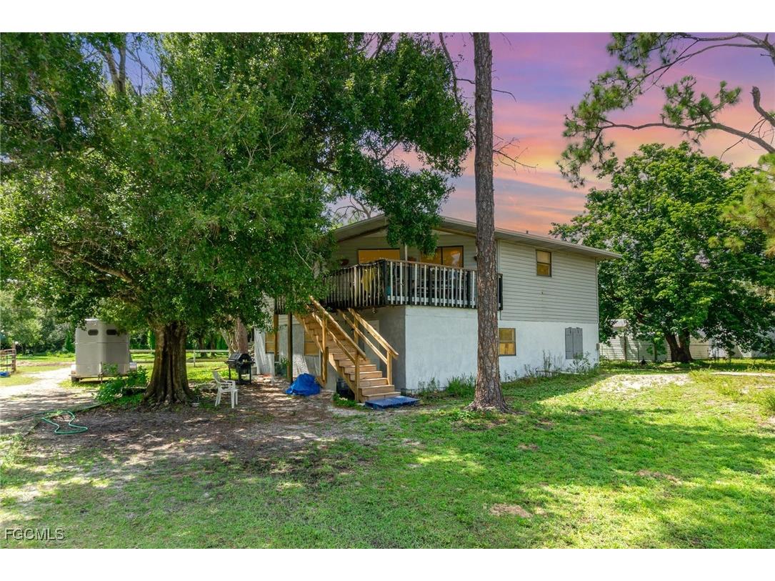 19201 Matt Road North Fort Myers FL 33917 2025006101 image32