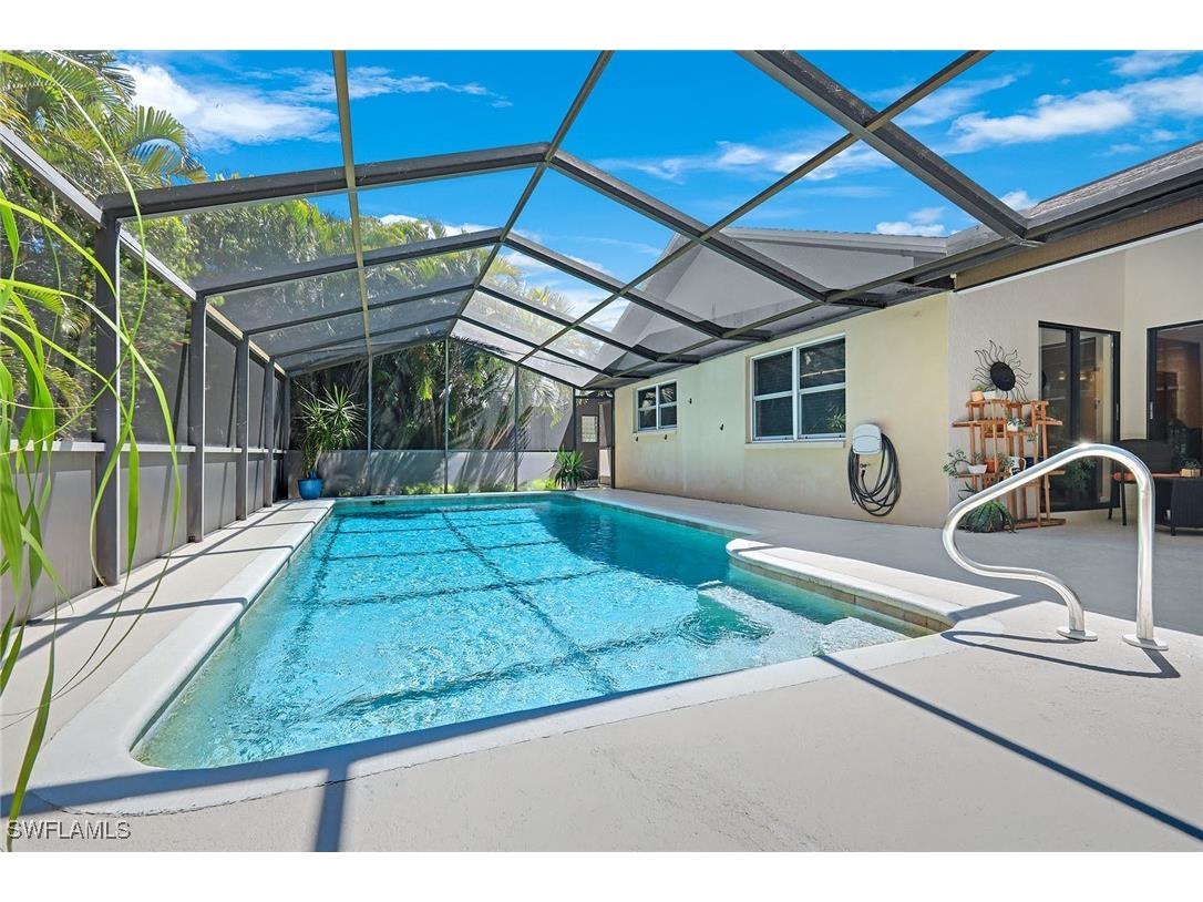 19209 Pine Run Lane Fort Myers FL 33967 225029688 image1