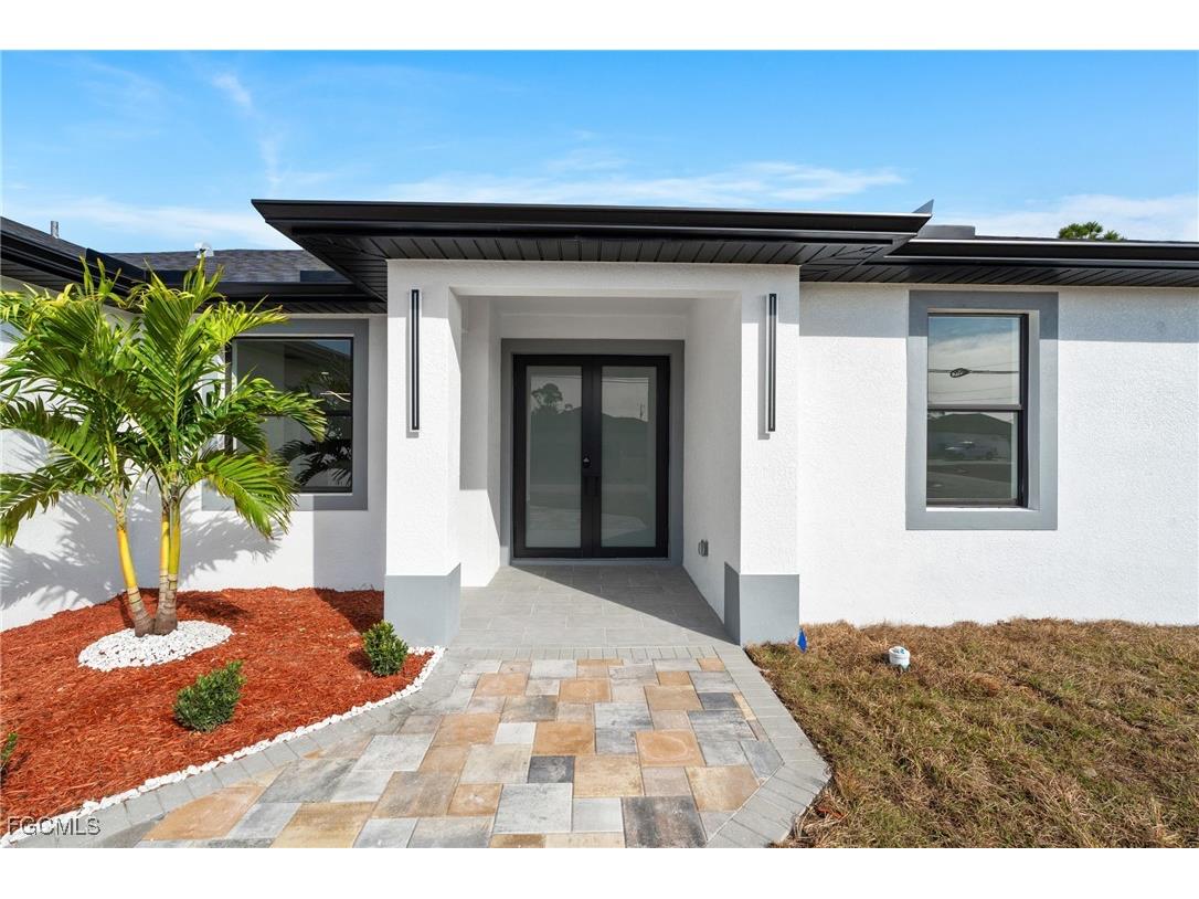 1921 NW 30th Street Cape Coral FL 33993 2025004915 image2