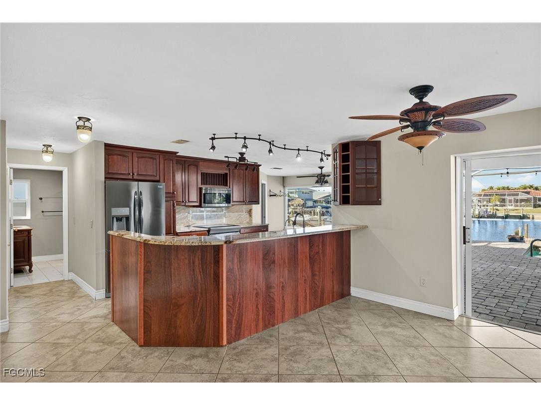 1921 SE 36th Street Cape Coral FL 33904 2025019208 image15