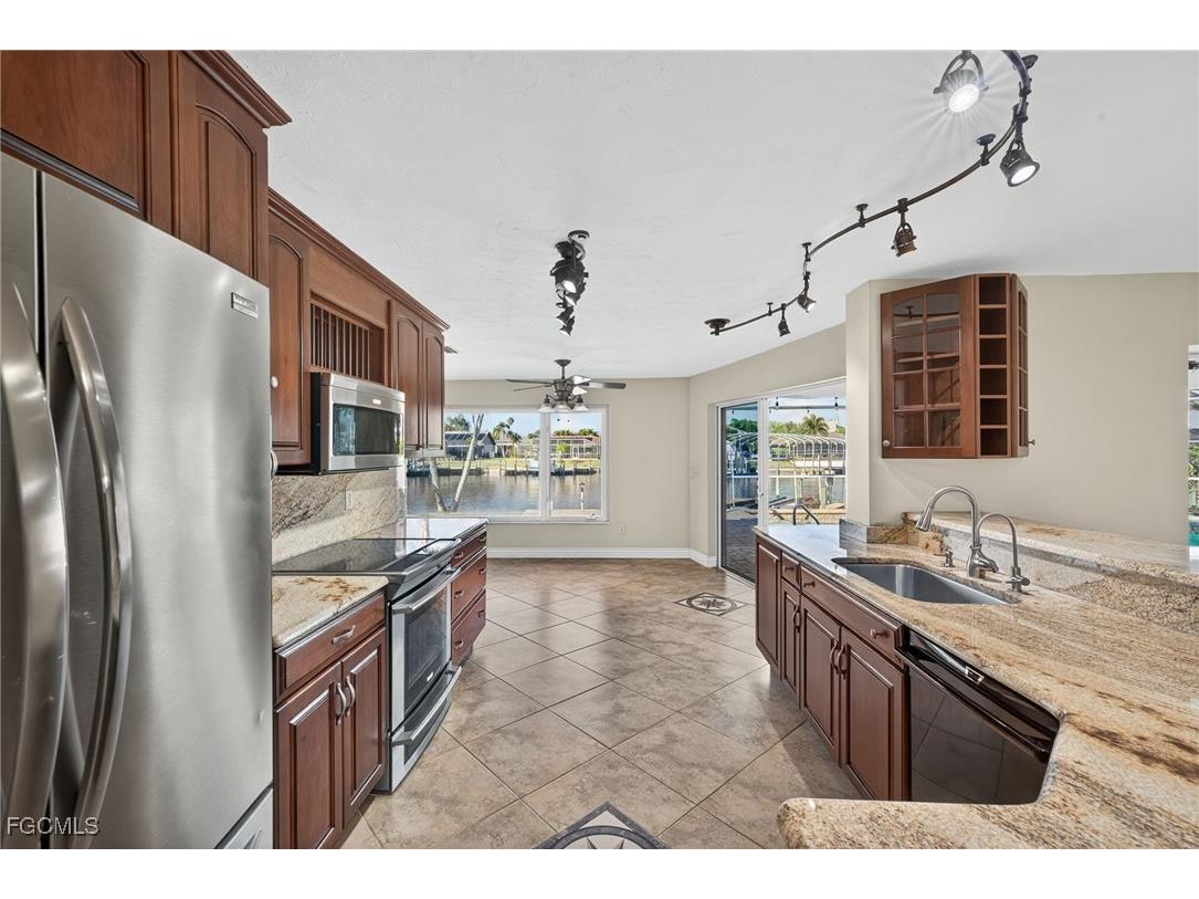 1921 SE 36th Street Cape Coral FL 33904 2025019208 image16