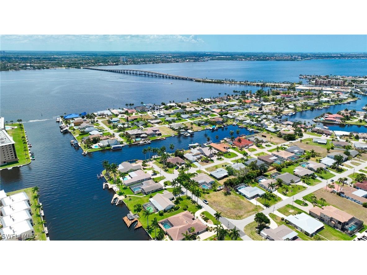 1921 SE 44th Street Cape Coral FL 33904 224043305 image16