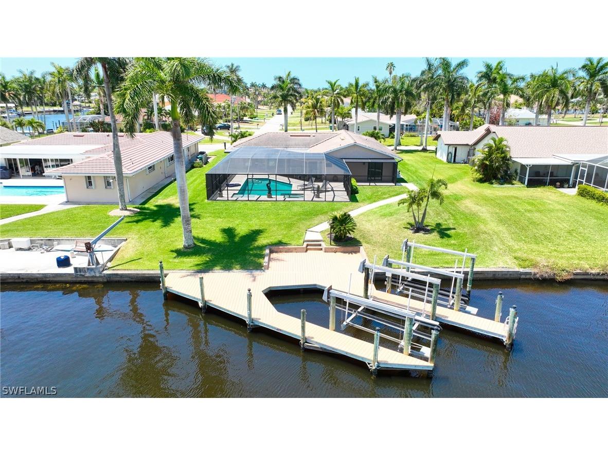 1921 SE 44th Street Cape Coral FL 33904 224043305 image2
