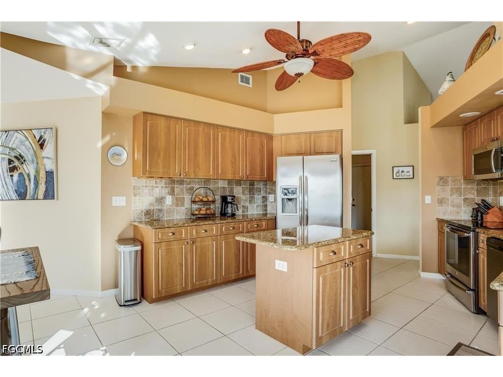 1922 Cape Coral Parkway W Cape Coral FL 33914 2026026908 image2