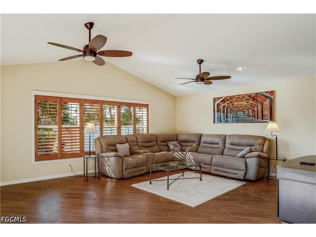 1922 Cape Coral Parkway W Cape Coral FL 33914 2026026908 image4