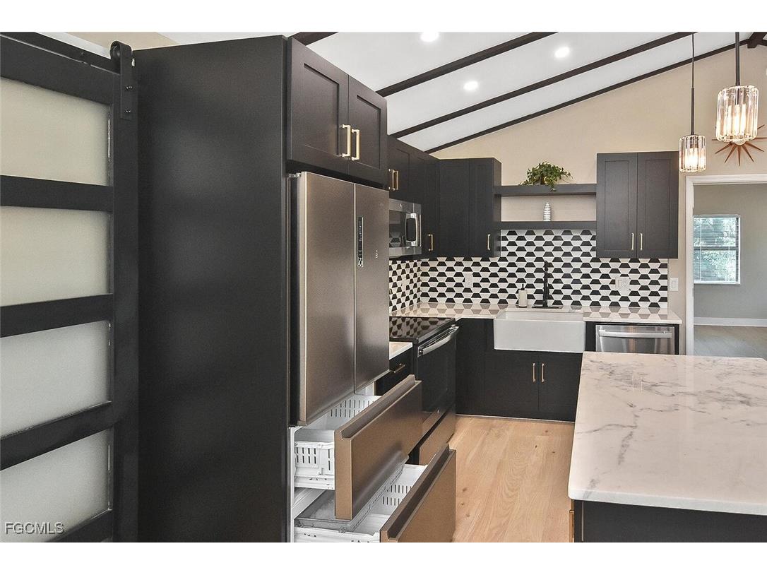 1922 Flamingo Drive North Fort Myers FL 33917 2025013480 image19