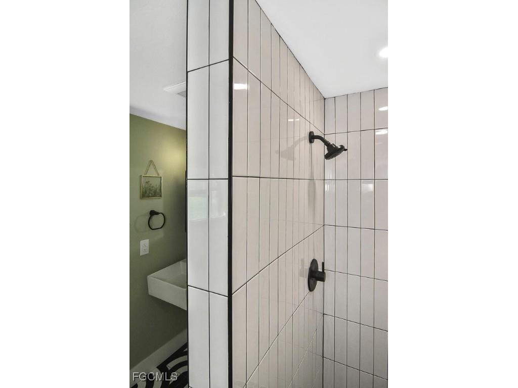 1922 Flamingo Drive North Fort Myers FL 33917 2025013480 image27