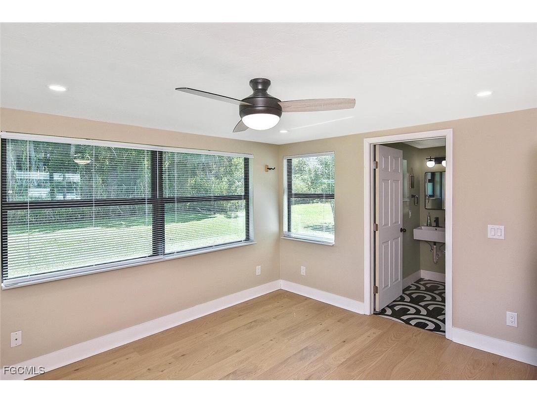 1922 Flamingo Drive North Fort Myers FL 33917 2025013480 image31