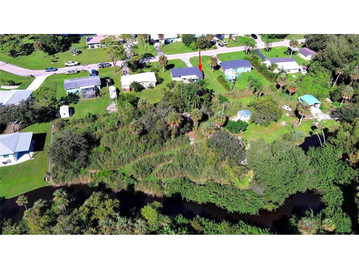 1922 Flamingo Drive North Fort Myers FL 33917 2025013480 image38