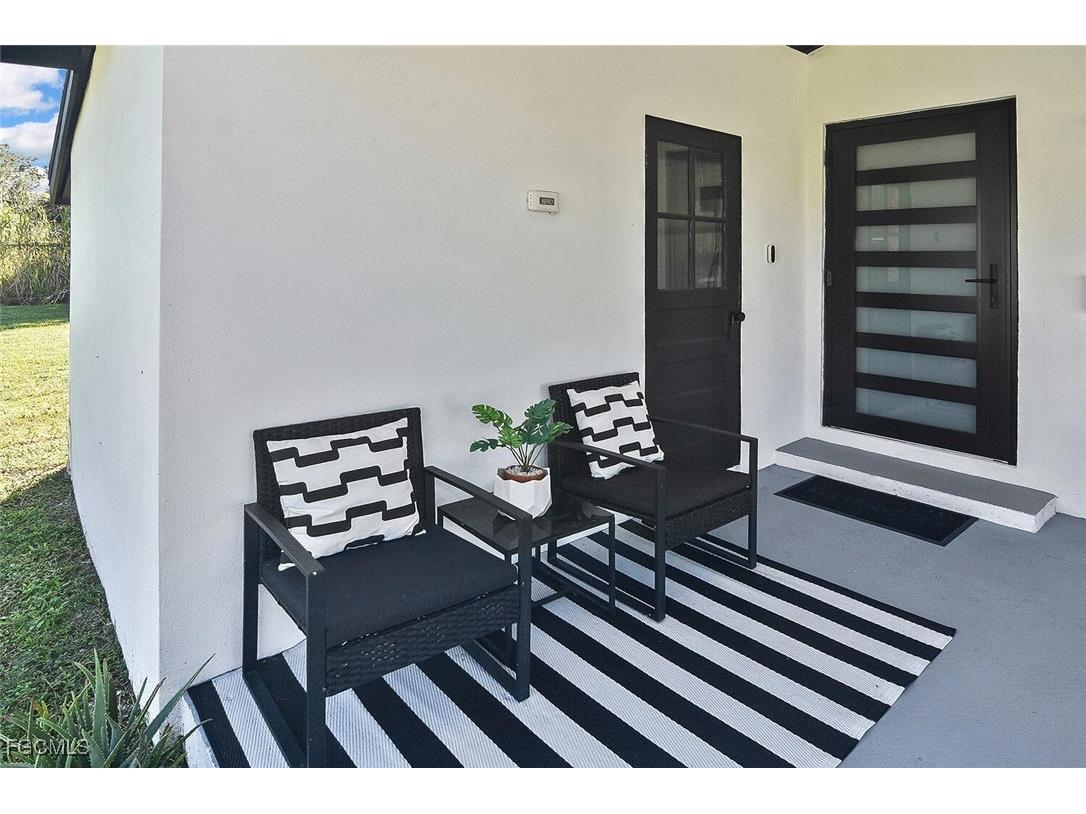 1922 Flamingo Drive North Fort Myers FL 33917 2025013480 image50