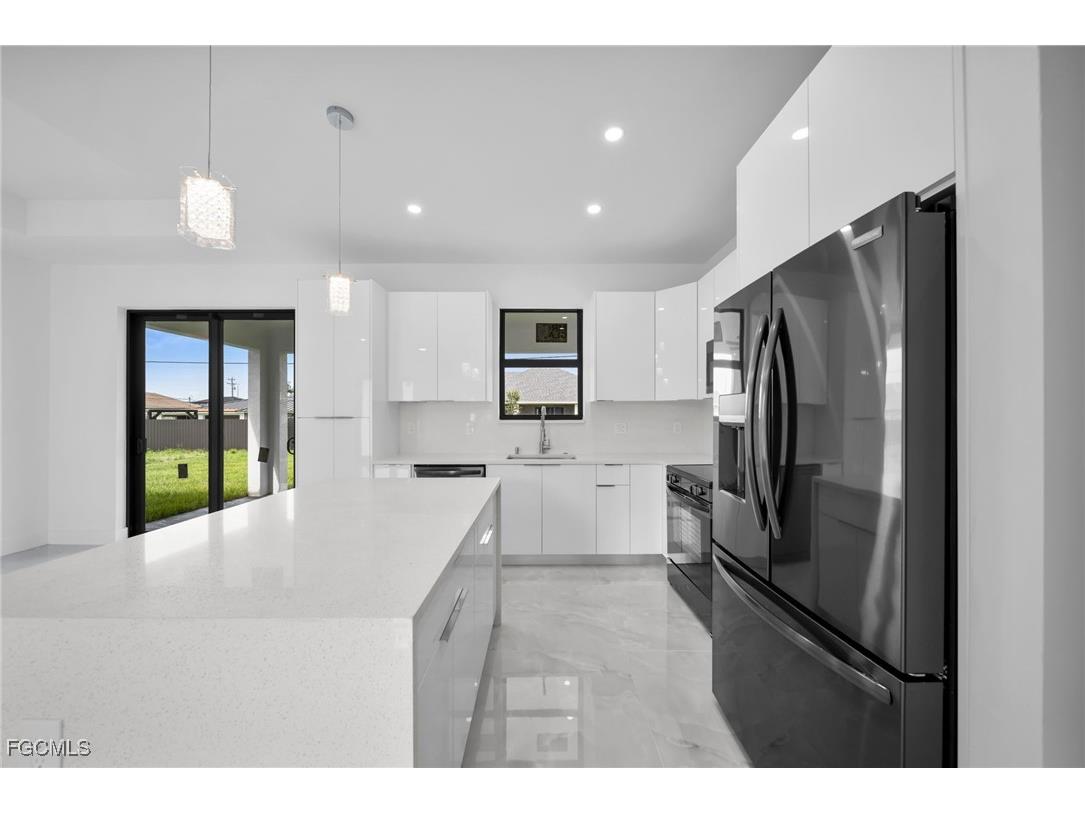 1922 NE 17th Avenue Cape Coral FL 33909 2025009023 image13