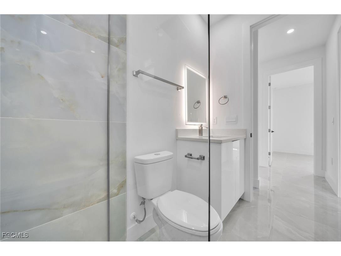 1922 NE 17th Avenue Cape Coral FL 33909 2025009023 image9