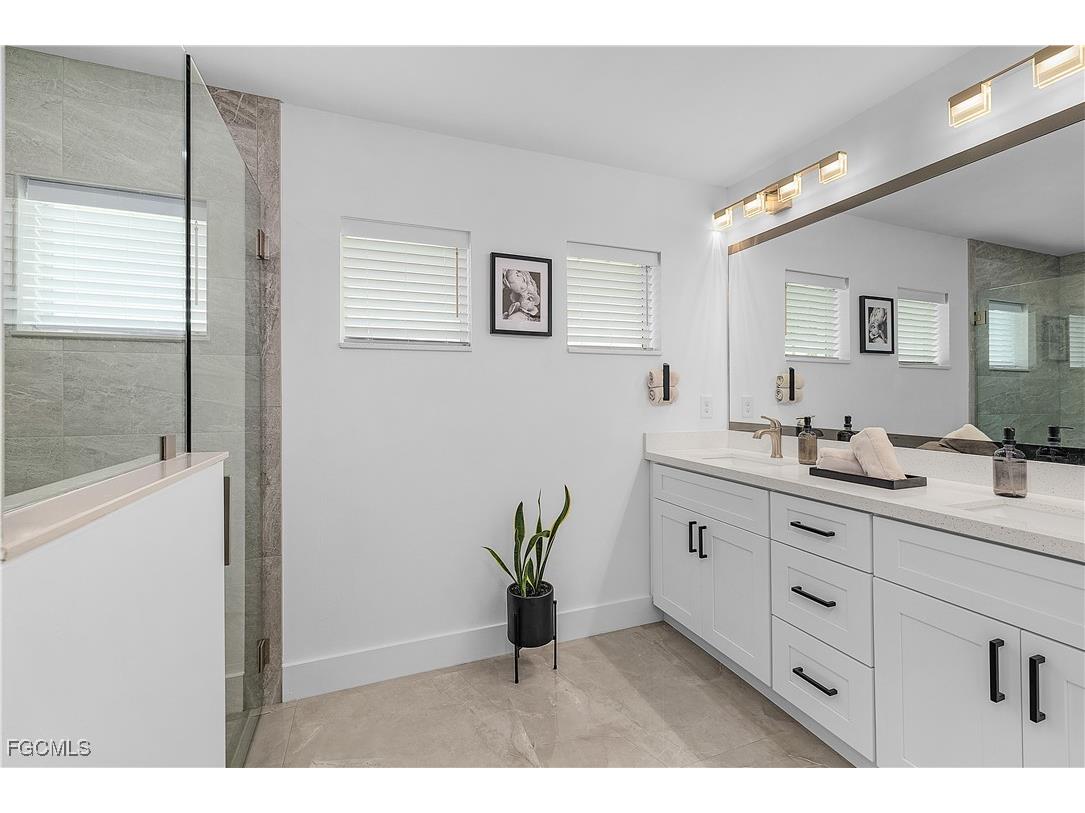 1922 NE 17th Place Cape Coral FL 33909 2026002852 image16