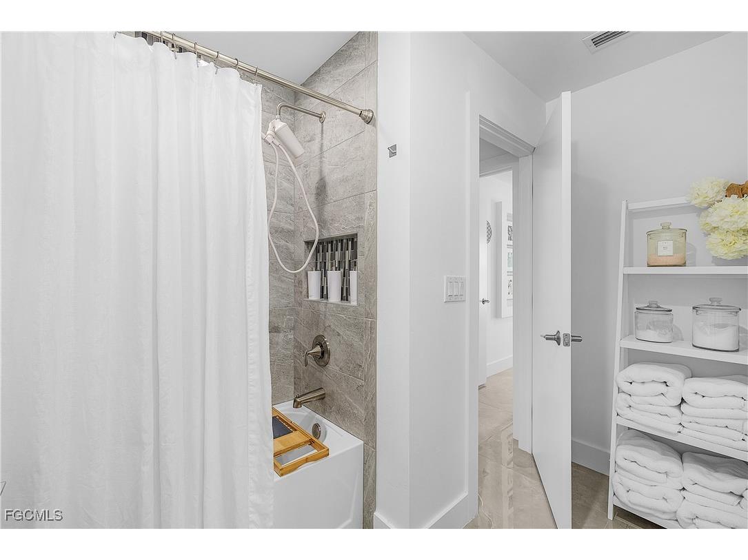 1922 NE 17th Place Cape Coral FL 33909 2026002852 image26