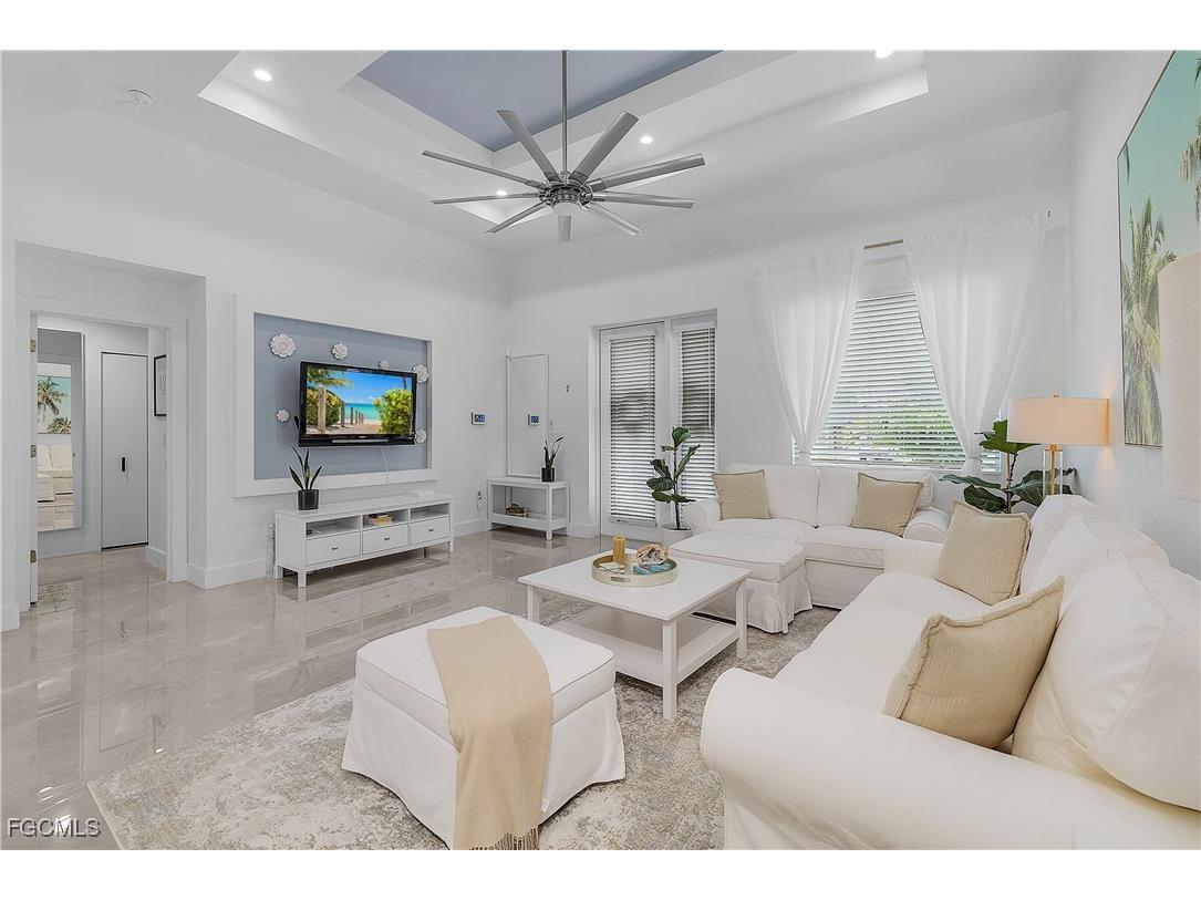 1922 NE 17th Place Cape Coral FL 33909 2026002852 image5