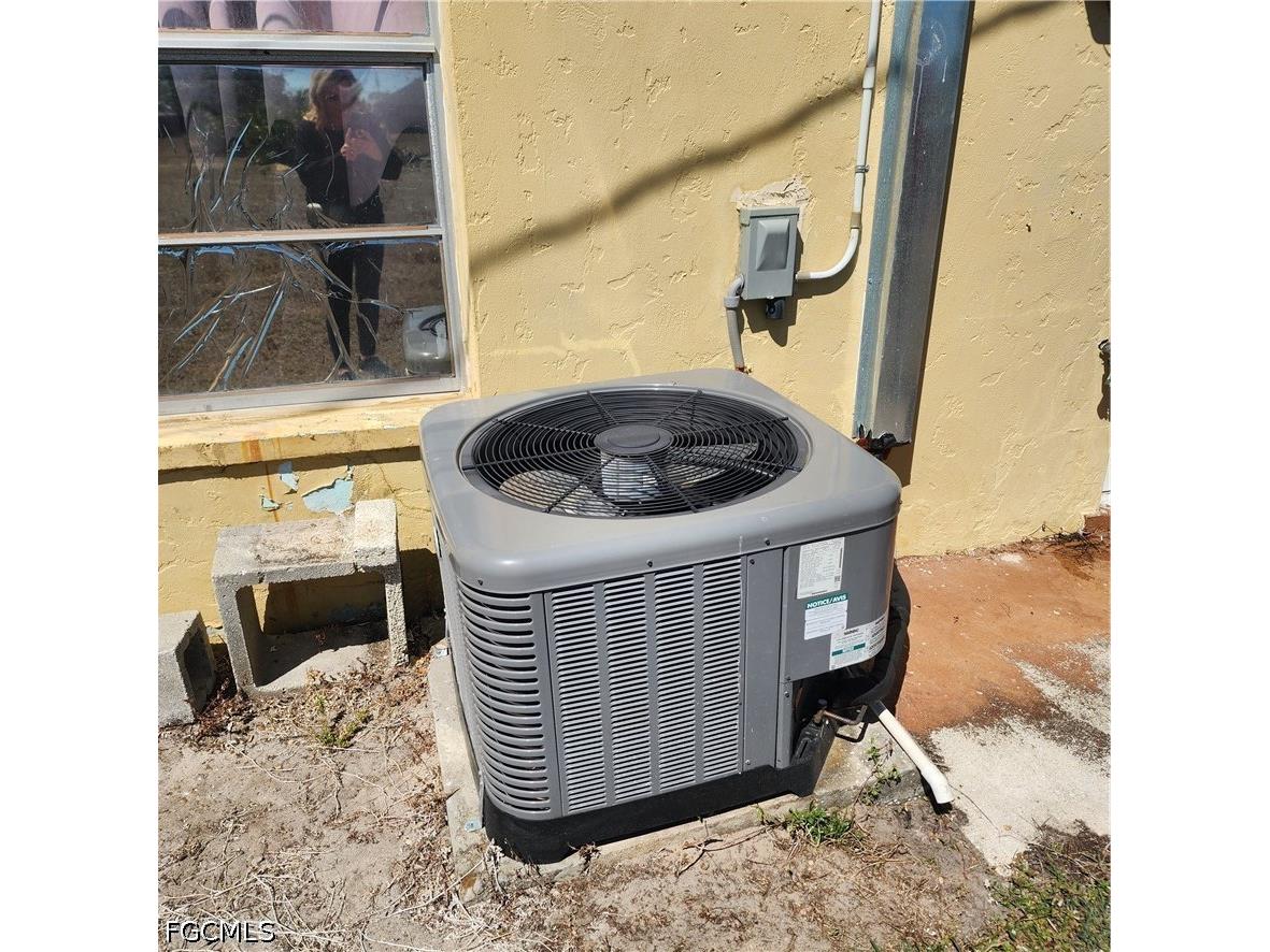 1922 NE 20th Court Cape Coral FL 33909 2026018130 image4