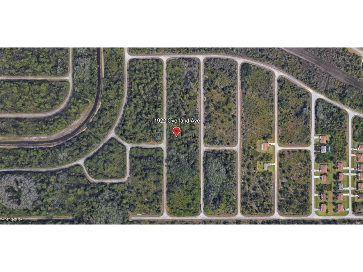 1922 Overland Avenue Lehigh Acres FL 33972 2025007493 image4